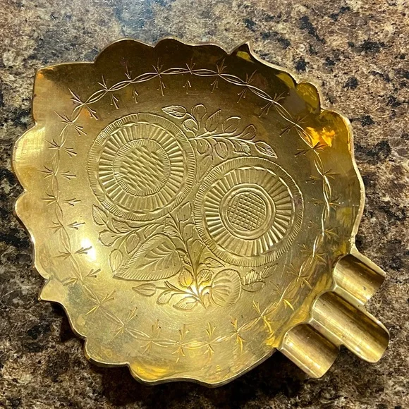 Brass Leaf Ashtray Indian Vintage Palo Santo Trinket catch-all smoking smudging - Picture 2 of 16